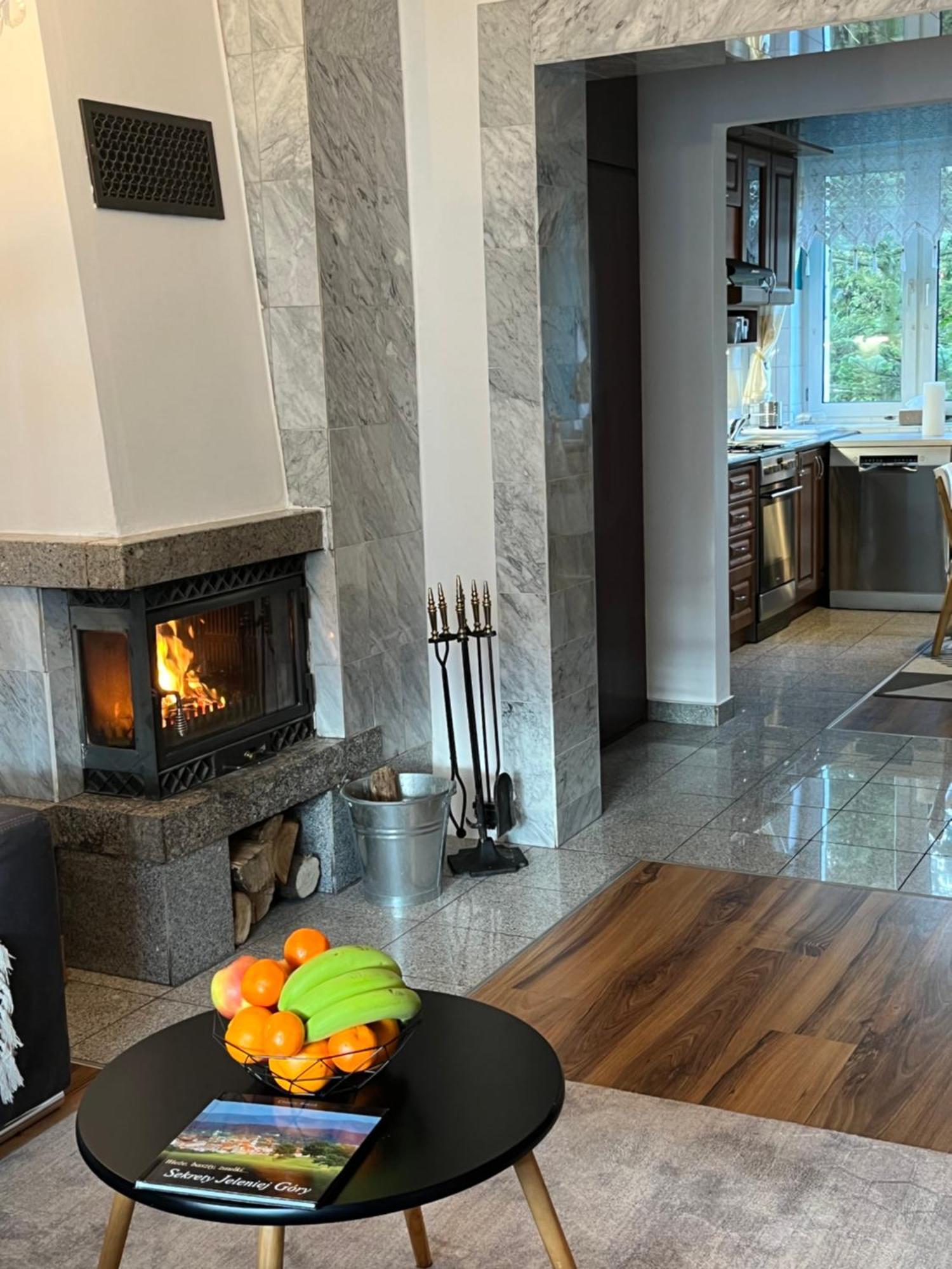 Sweet Home Cieplice Mountain View Apartament By The Main Park And Thermal Pools Jelenia Góra Esterno foto